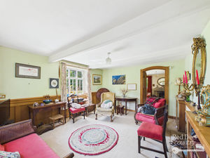 Sitting Room- click for photo gallery